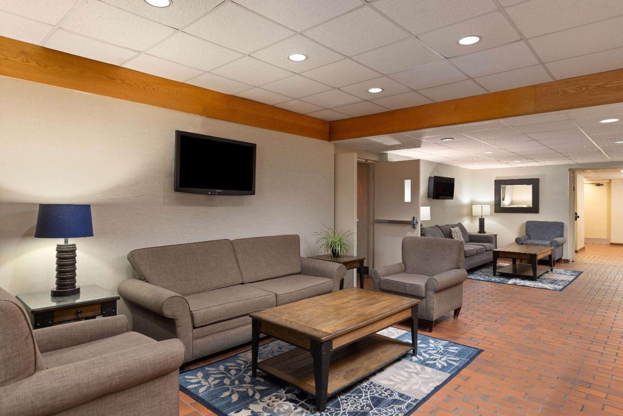 Travelodge By Wyndham Thunder Bay On Kültér fotó
